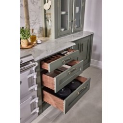 Internal Dovetail drawer, 450mm D, 600mm W, 90mm H, walnut